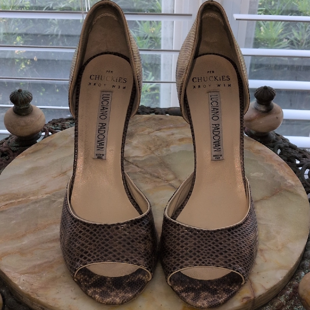 Luciano Padovan Snakeskin Textured d'Orsay Peep Toe Pumps Size 38.5